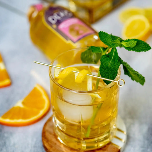 gin and honey cocktail